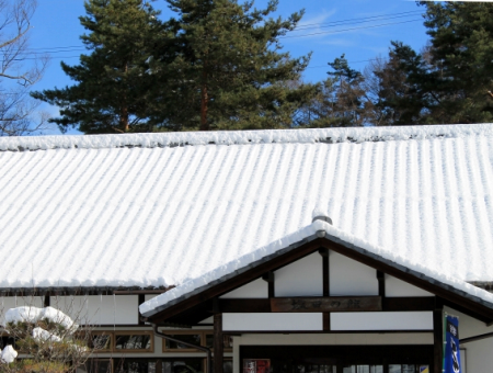 雪に強い屋根材ってどんなもの？