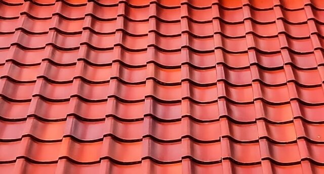 様々な種類の瓦屋根の呼び方を原料・形状・製造方法ごとに解説